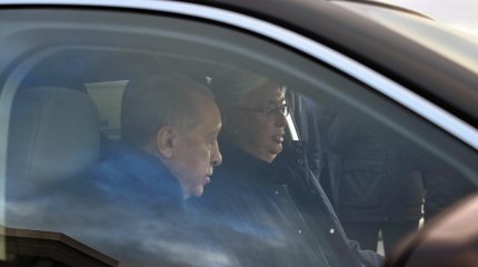 Эрдоган подарил Токаеву электрокар (ФОТО)