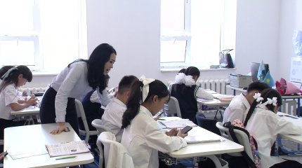 «Енді сабақта телефон ұстауға шектеу қойылады», - депутат