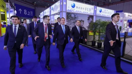 Әлихан Смайылов Шанхайдағы 6-шы халықаралық импорт көрмесін аралады