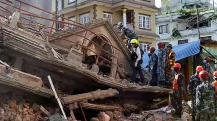 Непалда жойқын жер сілкінісі болып, 120-дан аса адам қаза тапты