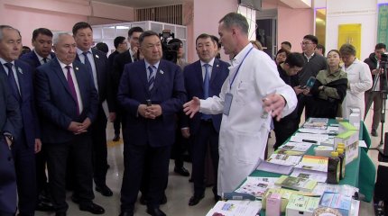 Больше половины продукции в торговых сетях Казахстана приходит из-за рубежа, - депутаты