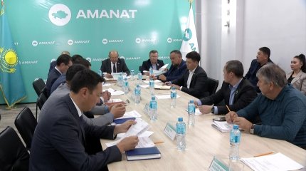 «Тазалықсыз туризм жоқ»: «АМАNАТ» партиясының мүшелері Алматы облысының шенділерін сынға алды