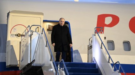 Путин прилетел в Астану