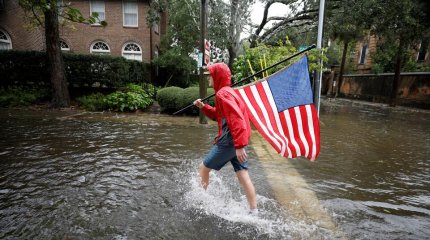 Более 80 тысяч американцев остались без света из-за урагана