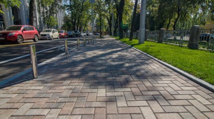 Алматыдағы Алмалы ауданында ақылы тротуар тұрақтары іске қосылады