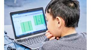 Астанада екінші ауысым оқушылары да сабақты үйден оқиды