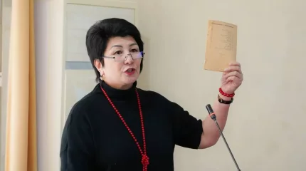 Ілияс Жансүгіровтің 1927 жылы жарық көрген жыр жинағы табылды