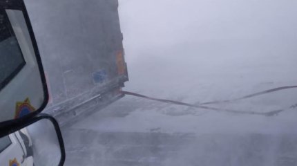 Чуть не родила в снежном заносе: схватки начались у жительницы Жетысу на трассе