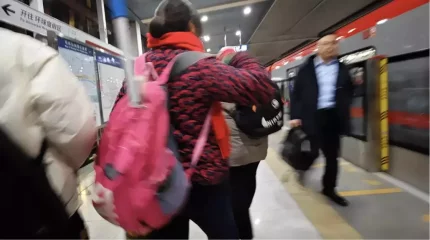 Бейжіңде метро пойызы соқтығысып, 500-ден астам адам ауруханаға түсті