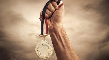 Тельцы создают свой успех, Весам тоже пора действовать: советы звёзд на 17 декабря