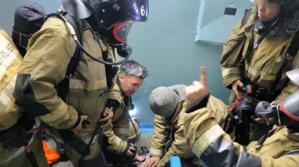 Өскеменде өртенген пәтерден 89 жастағы кейуана құтқарылды