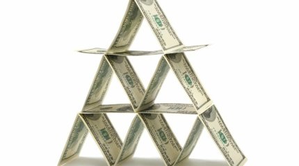 По шесть лет тюрьмы получили организаторы финпирамиды «QazHome» в Атырау