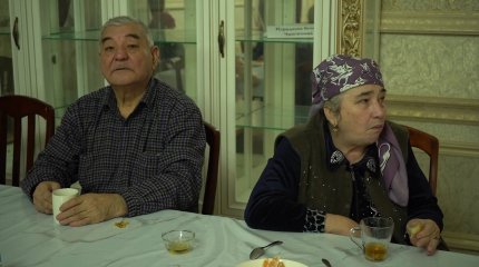 Шымкентте 76  жастағы ақсақал мен 61 жастағы кейуанамен заңды некеге тұрды