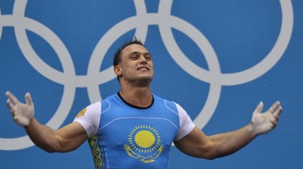 Илью Ильина прооперировали в столице