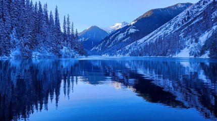 Қазақ жігіті қыстағы Көлсайды көрсетіп, шетелдіктерді таңғалдырды