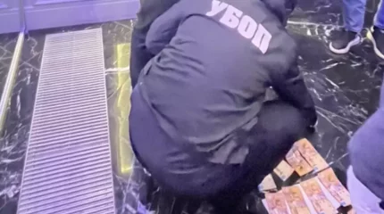 Оралда тұрғындардан күшпен ақша бопсалаған күдіктілер ұсталды