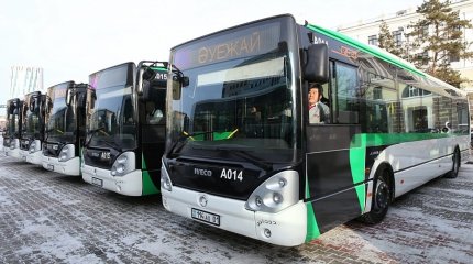 В столице отменили пригородные автобусные маршруты и предупредили о задержках транспорта