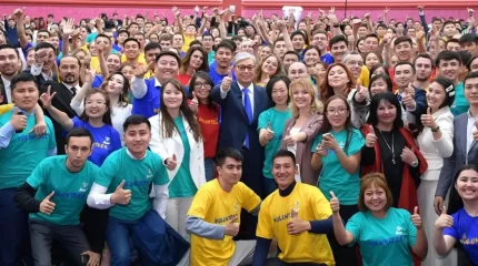 Президент еріктілерді құттықтады