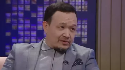 "Көпбалалы әкемін": әнші Бауыржан Исаев отбасы жайлы айтты