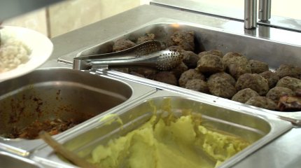 3 уголовных дела о коррупции в сфере питания в детских садах и школах расследуют в Астане, - депутат