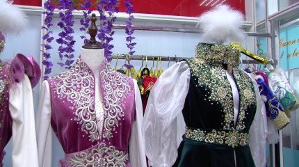 «Қазақ кредит алып той жасайды»