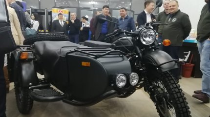 Более 600 "Уралов" собрали в Северном Казахстане после релокации завода из России