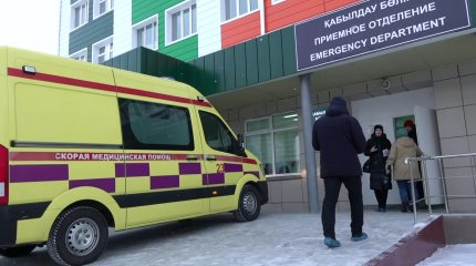 Нож, топор и жуткая маска: очевидцы рассказали подробности нападения в школе Петропавловска