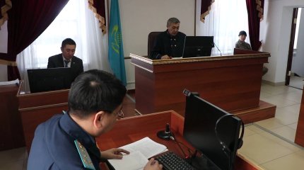 «Постелила не в той комнате»: экс-директора школы судят в Актобе за покушение на жену