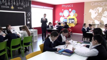 Терме вместо гаджетов: сенатор предложил решение проблемы цифрового аутизма