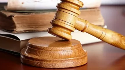 Атырауда қызметін асыра пайдаланып, ірі көлемде пара алған көліктік бақылау инспекциясының бас маманы 8 жылға сотталды