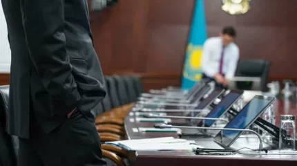 Университет түлектері кейбір мемлекеттік қызметке іріктеусіз орналаса алады