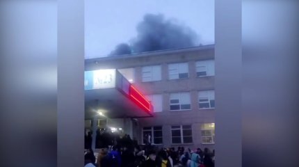 Ақтөбеде мектеп өртеніп, мыңға жуық адам эвакуацияланды