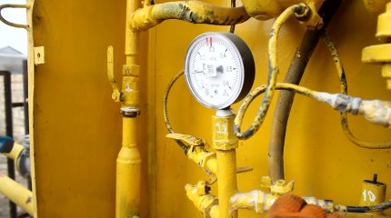 Столица - в смоге, сельчане - в десятилетнем ожидании: коротко о газификации в Казахстане