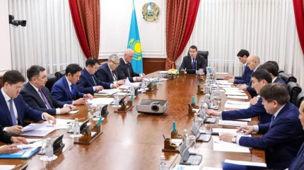 Үкіметте мұнай және жолаушылар әуе тасымалы нарығындағы монополияға қарсы ұсыныстар қаралды