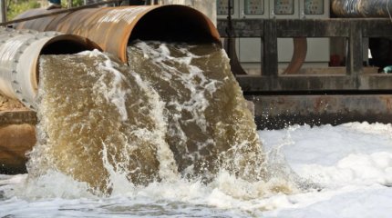В реку Малая Букла сбрасывали сточные воды