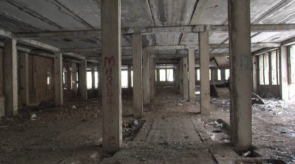 Қарғалы аулында қараусыз қалған ғимарат тұрғындарға қауіп төндіріп тұр