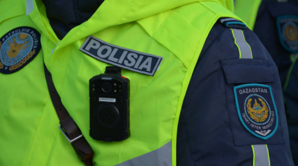 Атырауда әкесі ұрып-соғып, намаз оқуға мәжбүрлеген 11 жасар қыз полицияға жүгінді