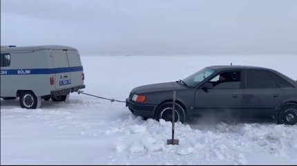 Трех рыбаков в Акмолинской области вызволили из снежного плена