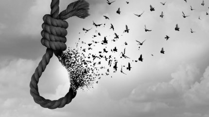 Павлодарлық полицей ер адамды суицидтен құтқарып қалды