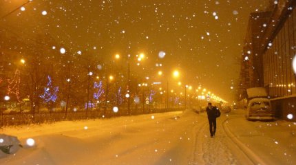 Из-за мощного снегопада школьников Атырау перевели на дистанционку