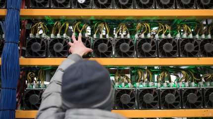 Майнеры покидают Казахстан: ушли 70% криптодобытчиков