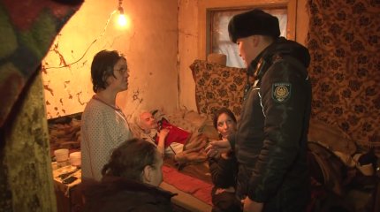 Қараусыз бала, маскүнем ата-ана: Қарағандыда бір түнде 45 қолайсыз отбасына ескерту жасалды