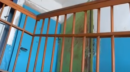 Облил керосином и поджог: житель Рудного избежал наказания