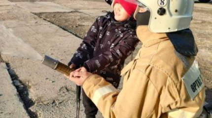 Мечту 5-летнего мальчика исполнили спасатели Усть-Каменогорска