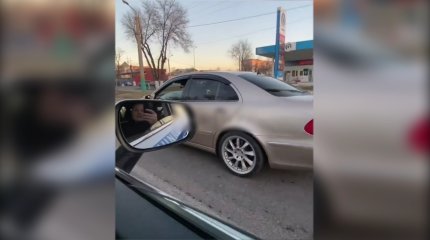 «Новая часть Форсажа»: полицейский устроил гонку в Таразе