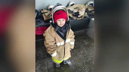 Пожарные исполнили мечту пятилетнего устькаменогорца
