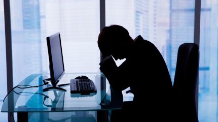 Казахстанцев смогут вызывать на работу в праздники только с их согласия