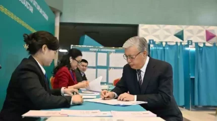 Мемлекет басшысы Мәжіліс пен мәслихаттар сайлауында дауыс берді