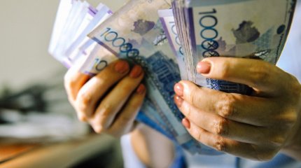 Шымкентте алаяқ көпбалалы ананы алдап кеткен