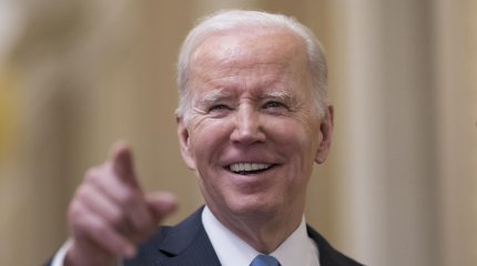 Байден COVID-19-дың шығу тарихы туралы ақпаратты жариялауды бұйырды